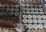 Harga Bahan Baku Naik, Produsen Kerupuk Blora Turun Ukuran untuk Jaga Keuntungan