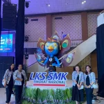 Riyana Sulistyowati Bawa Juara LKS untuk SMKN 3 Pati di Kompetisi Restaurant Service