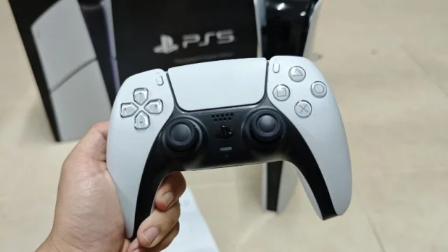 Sony Terapkan Verifikasi Usia PlayStation: Fitur Sosial Tertunda hingga Juni 2026