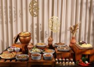 15.000 Paket Iftar Dibagikan di Sharjah untuk Rayakan Hari Arafah