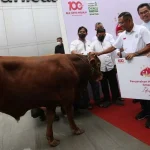 Atria Hotel Malang Berbagi Kebahagiaan Melalui Penyaluran Hewan Kurban Jelang Idul Adha