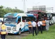 Bus Besar Masih Melanggar Aturan di Jalan Prof Hamka