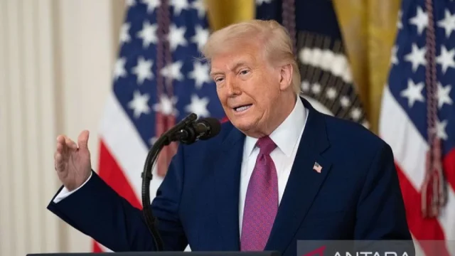 Geopolitik Memanas: Eropa Patuh pada Tekanan Trump, Iran Serang 16 Pangkalan Militer, dan AS Bangun Basis Raksasa di Alaska