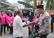 Kapolres dan Bhayangkari Tanah Laut Meninggalkan Kepedulian untuk Dua Kapolsek yang Tertimpa Musibah
