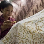 Menyelami Kehidupan Malam Batik Karawang: Upaya Herry Daryanto Lindungi Warisan Budaya