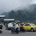 Mobil Diserang Massa di Puncak Pass Cianjur: Kronologi Kejadian dan Pemicu Keributan