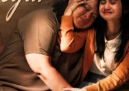 Penyakit Alzheimer: Cerita yang Menyentuh Hati dalam Film Yang Lain Boleh Hilang Asal Kau Jangan