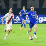 Pindahnya Pemain Persija Jakarta ke Persib Bandung: Marc Klok dan Maxwell Souza Menjadi Sorotan