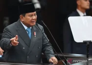 Prabowo Jelaskan Penyebab Rendahnya Gaji Guru: Kekayaan Indonesia Mengalir ke Luar Negeri