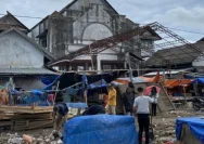 Relokasi Keluarga Sutinah: Dari Bedeng Sempit ke Kios Pasar Desa Kudus