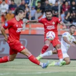 Semen Padang Vs Persebaya: Pertarungan Sengit di Pekan ke-33 Super League 2025-2026