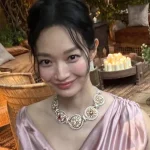 Shin Min Ah Memukau di Marrakech dengan Gaun Mermaid Merah Muda, Sorotan Fashion Internasional