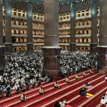 Subuh Penuh Berkah: Ribuan Jemaah Padati Masjid Istiqlal untuk Salat Iduladha