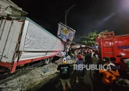 Truk Milik PT Pos Madiun Terguling di Silayur, Pemkot Semarang Perkuat Pengawasan