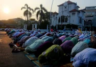 Waktu Salat dan Keberkahan Ibadah di DKI Jakarta: Menjaga Disiplin Ibadah di Tengah Kesibukan