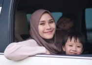 Zaskia Adya Mecca Temukan Anak Hilang di Pinggir Jalan Tol, Ibu Tiga Bulan Mencari