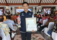 Bupati Demak Raih Penghargaan Satyalancana Wira Karya, Komitmen Majukan Sektor Kelautan dan Perikanan