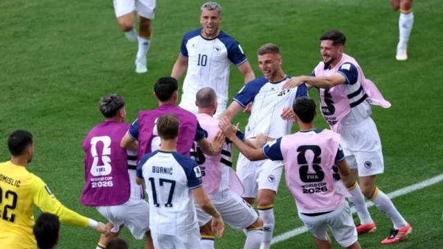Kanada vs Bosnia: Jovo Lukic Cetak Gol, Bosnia Unggul 1-0 di Babak Pertama