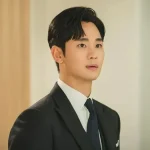 Kim Soo Hyun Siap Kembali ke Industri Hiburan Setelah Kontroversi