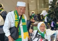 Mbah Painah: Penjual Daun Pisang yang Menggapai Mimpi Haji