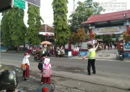 Polisi Kawal Aktivitas Warga dan Kelancaran Lalu Lintas di Gowa
