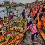 Tradisi Larung Sesaji Sedekah Laut Banyutowo Berlangsung Khidmat