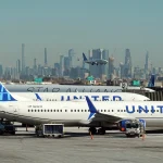 United Airlines Kembali ke Newark Karena Ancaman Keamanan: Penumpang Tiba dengan Baik