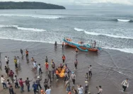 Wisatawan Hilang Terseret Ombak di Tebing Apparalang Bulukumba, Ditemukan Meninggal Dunia