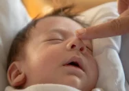 Cara Chill Mengurangi Contact Nap pada Bayi: Tips Praktis untuk Orang Tua