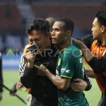 Kecewa Berat! Francisco Rivera Ungkap Kegelisahan di Ruang Ganti Persebaya Usai Kalah dari Madura United