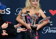 Madonna Coachella 2026: Kejutan Besar Bersama Sabrina Carpenter di Panggung Coachella