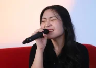 Makna Lagu Rabun Jauh Bernadya: Cerita Rindu yang Menggugah Emosi