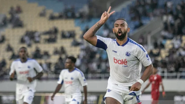 Persis Solo Tersungkur di Kandang Arema FC, Milo Ungkap Laga Terburuk Musim Ini