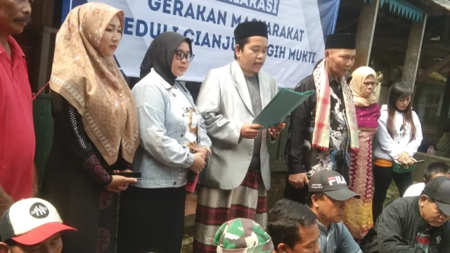 Puluhan Warga Cianjur Soroti Dana Desa Cianjur Rp200 Juta, Tuntut Transparansi dan Perbaikan Pelayanan