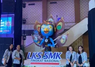 Riyana Sulistyowati Bawa Juara LKS untuk SMKN 3 Pati di Kompetisi Restaurant Service