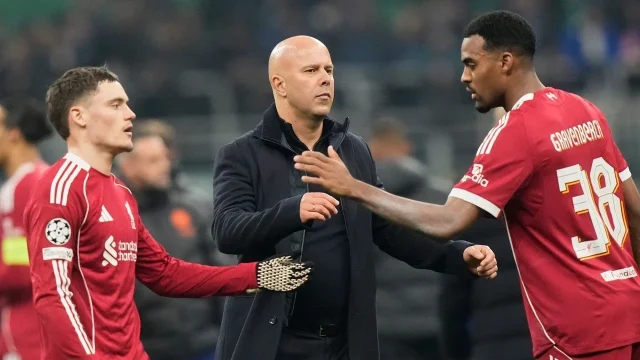 Arne Slot Resmi Didepak Liverpool: Akhir dari Era yang Kontras