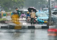 Cuaca Hari Ini: Jakarta dan Surabaya Diguyur Hujan, Simak Prakiraan Cuaca Terbaru