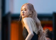 Makna Mendalam Lagu “Two Years” Rosé: Sulit Lupakan Kenangan Lama