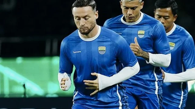 Marc Klok Mengungkapkan Pesan Haru untuk Bojan Hodak Setelah Perpisahan di Persib Bandung
