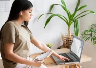 Mencari Gaji Dolar dari Rumah? Ini 5 Pekerjaan Remote Terbaik untuk Anda