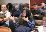 Menjadi Wartawan Hebat: Uji Nyali dengan Rumus Lima AT