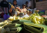 Perjuangan Painah: Dari Penjual Daun Pisang Menuju Tanah Suci