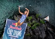 Prilly Latuconsina Berperan Penting dalam Red Bull Cliff Diving di Bali