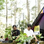 Kolaborasi Seni dan Alam di Tengah Hutan Salatiga