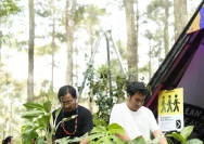 Kolaborasi Seni dan Alam di Tengah Hutan Salatiga