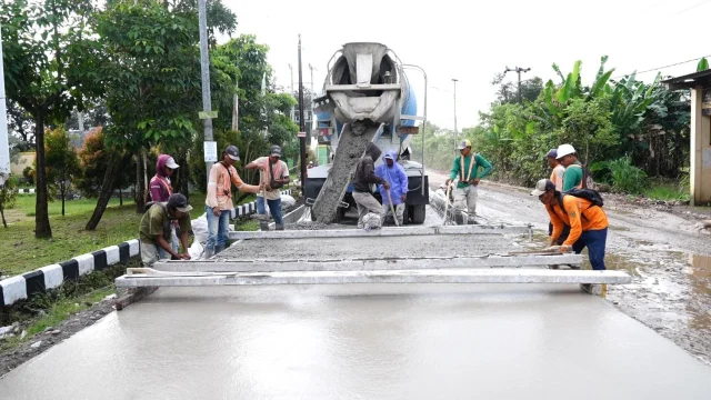 Pemprov Sulsel Percepat Pembangunan Jalan Strategis untuk Mendorong Mobilitas dan Ekonomi